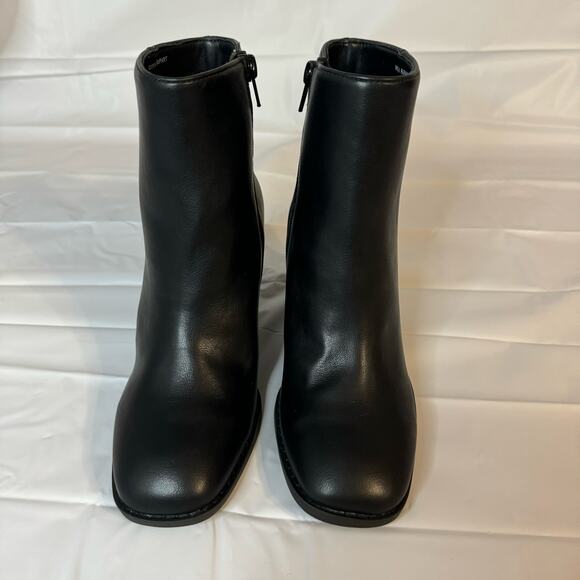 DV by Dolce Vita Women's Black Faux Leather Rupart Wedge Boot Side Zip Size 6 - Picture 2 of 7